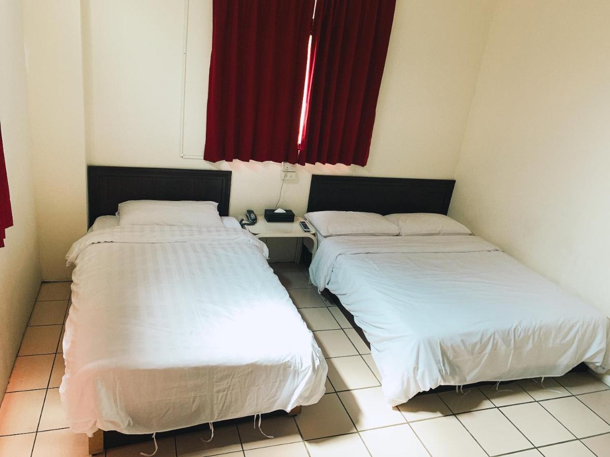Forever Happiness Hostel Пули Екстериор снимка
