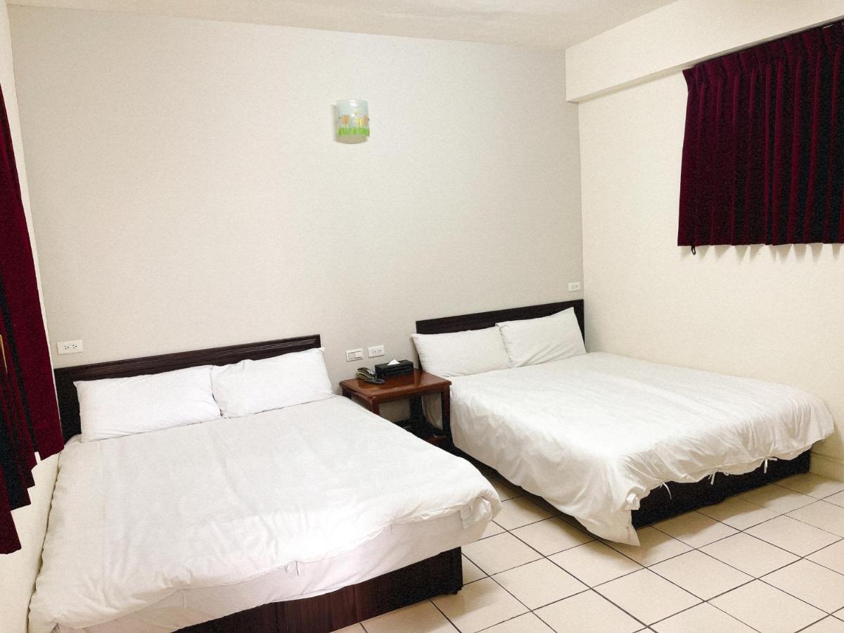 Forever Happiness Hostel Пули Екстериор снимка
