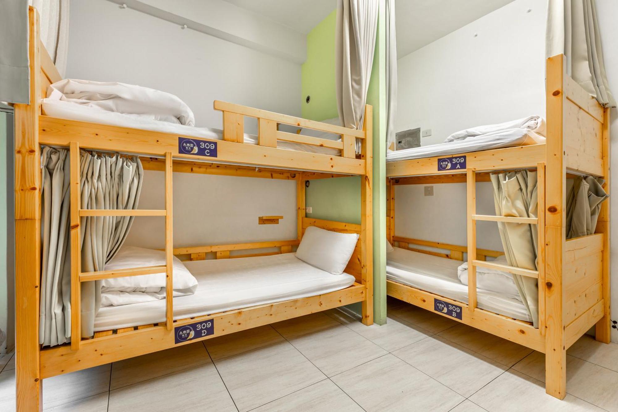 Forever Happiness Hostel Пули Екстериор снимка