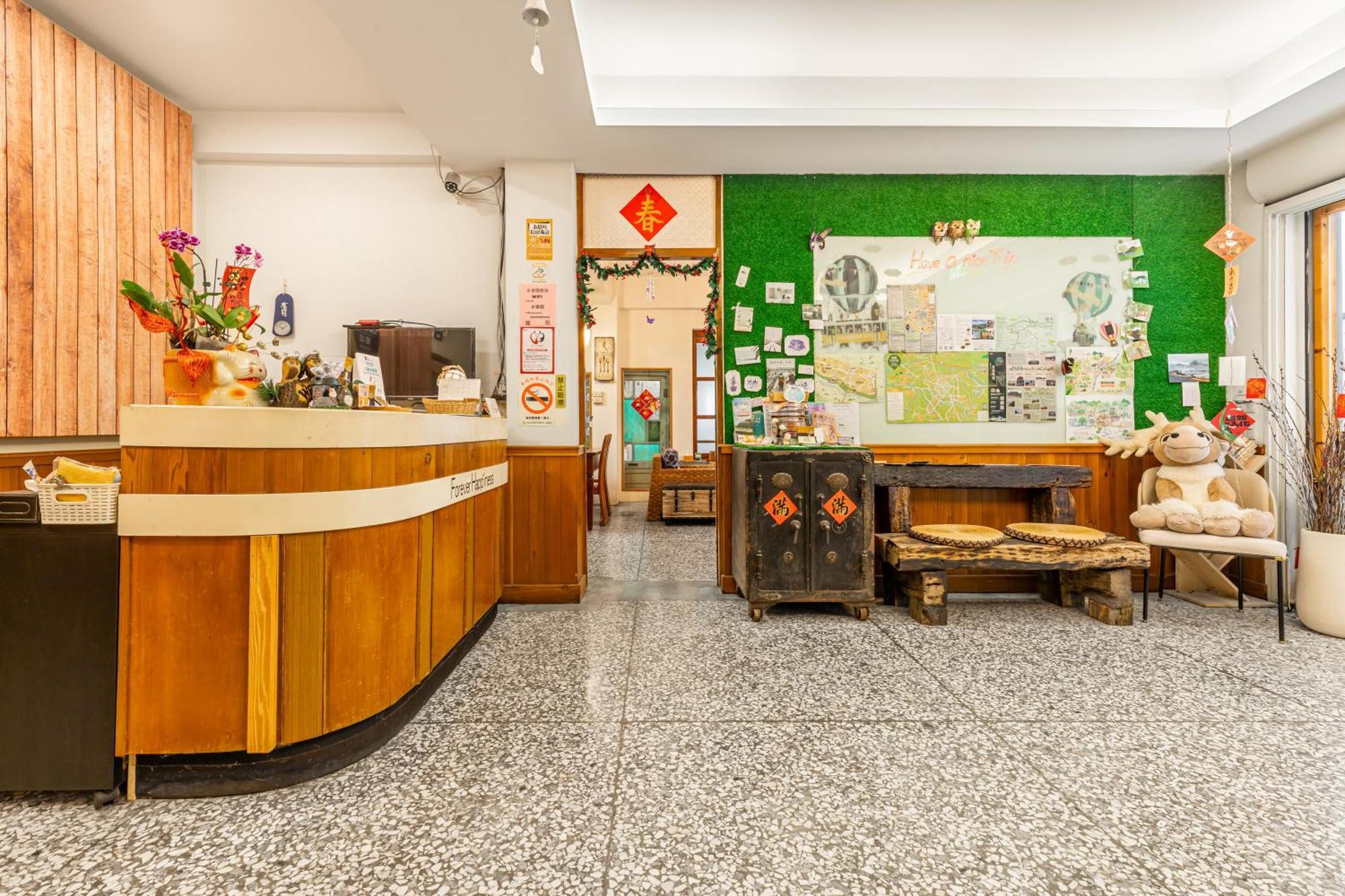 Forever Happiness Hostel Пули Екстериор снимка