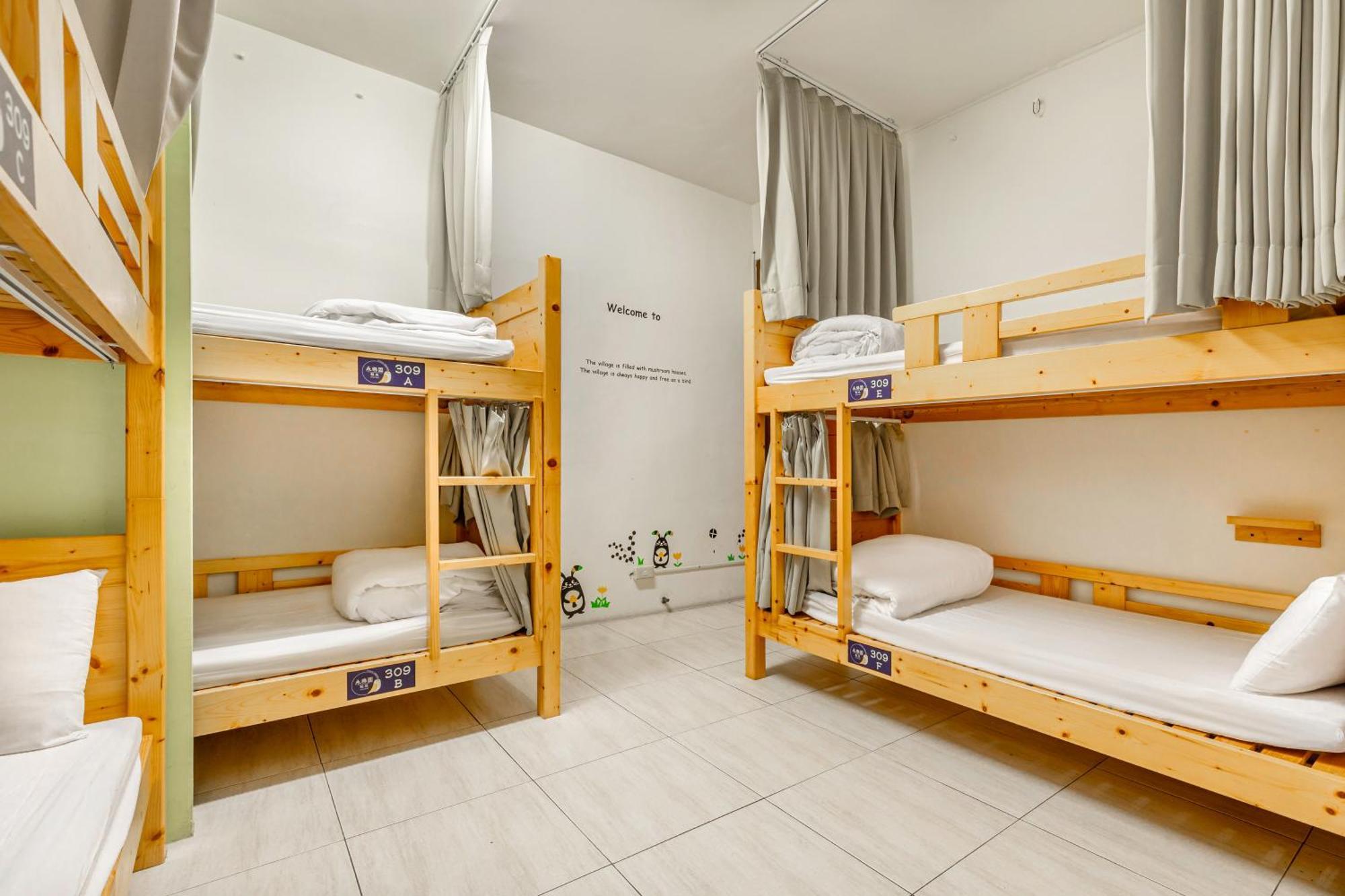 Forever Happiness Hostel Пули Екстериор снимка