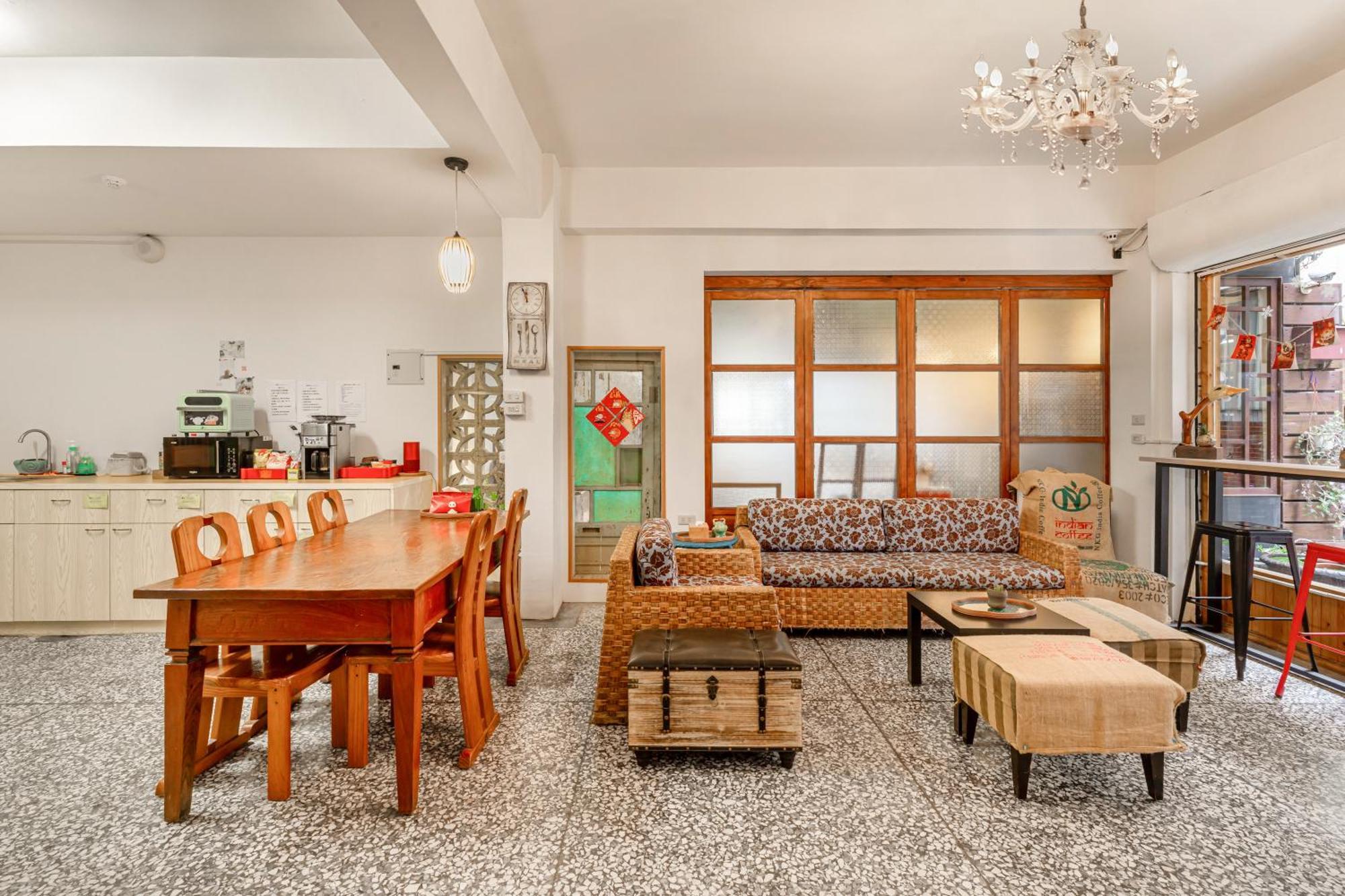 Forever Happiness Hostel Пули Екстериор снимка