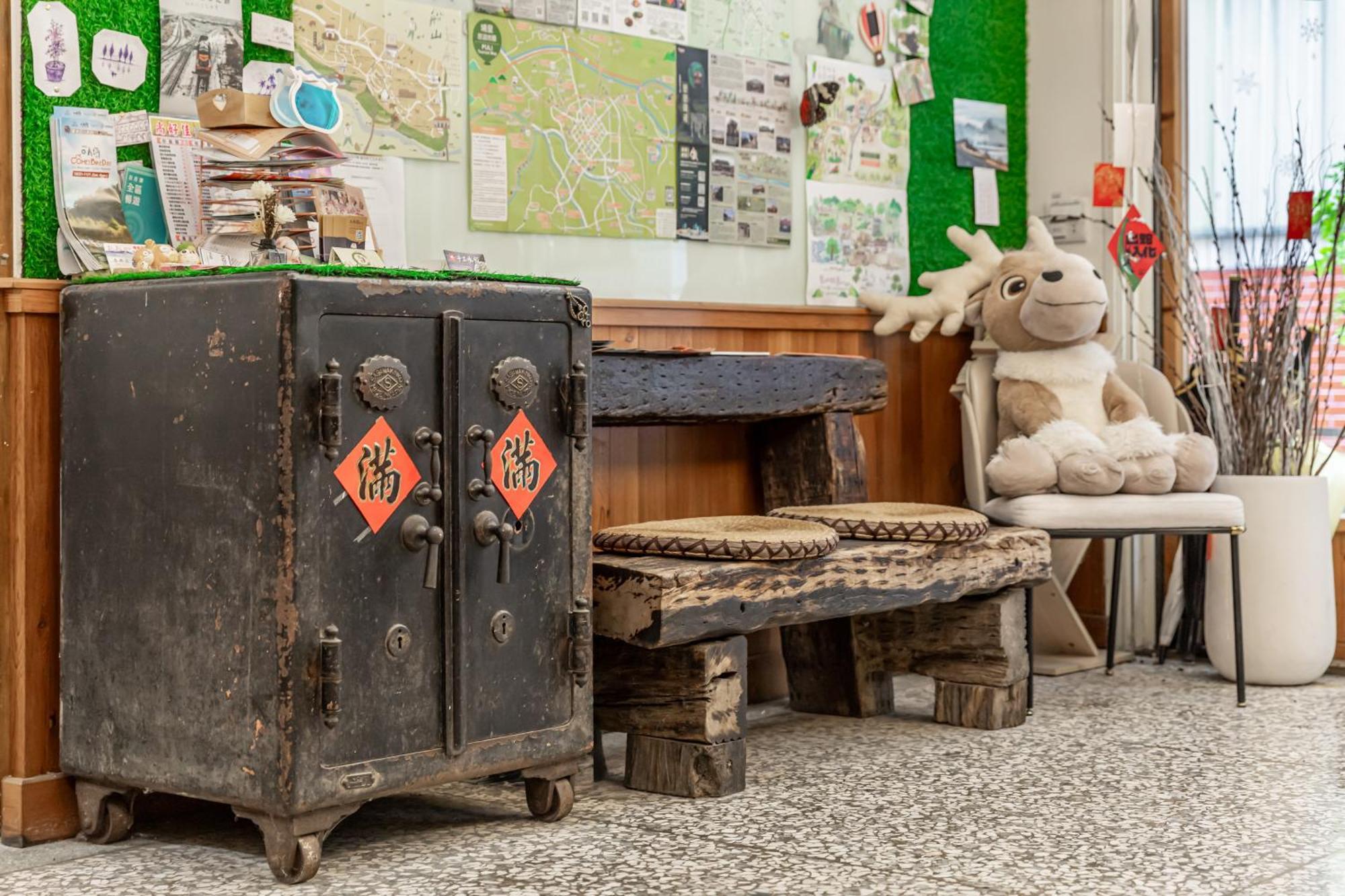 Forever Happiness Hostel Пули Екстериор снимка